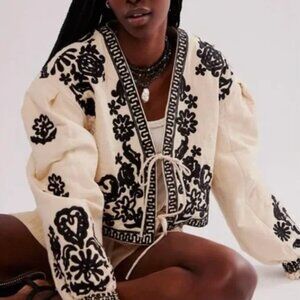 FREE PEOPLE Bali Mabel Embroidered Cropped Jacket - LIKE NEW  - Size M